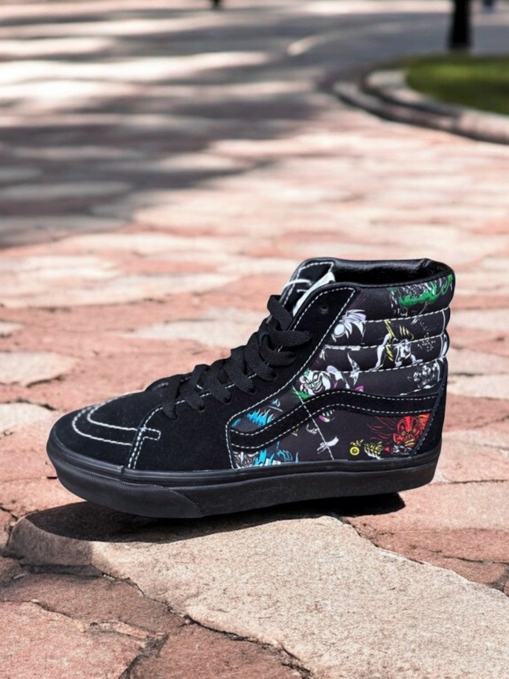 Vans Villains Special Edition Disney Sk8-Hi Sneakers - Picture 15 of 15
